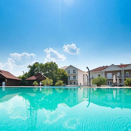 Aranyszarvas Panzio, Etterem Es Grillterasz Apartment ภายนอก รูปภาพ