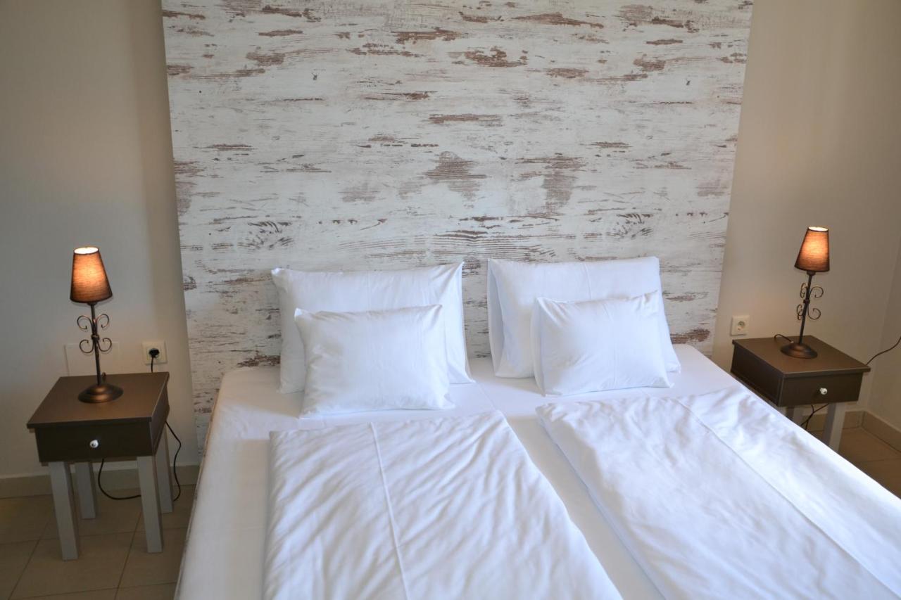 Aranyszarvas Panzio, Etterem Es Grillterasz Apartment ภายนอก รูปภาพ