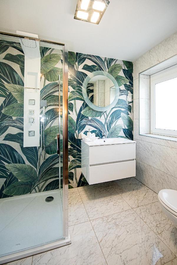 Aranyszarvas Panzio, Etterem Es Grillterasz Apartment ภายนอก รูปภาพ